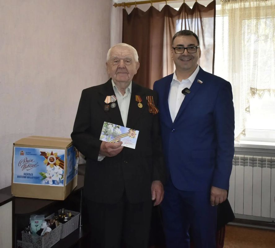 Перевальские ветераны получили подарки от региона-шефа Перевальские ветераны получили подарки от региона-шефа