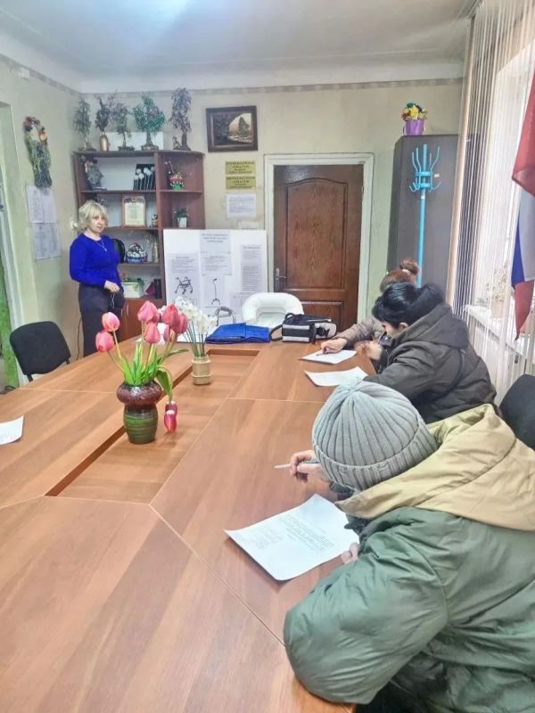 В ГБУ ЛНР "Лутугинский КЦСОН" начала свою работу "Школа долговременного ухода" В ГБУ ЛНР "Лутугинский КЦСОН" начала свою работу "Школа долговременного ухода"