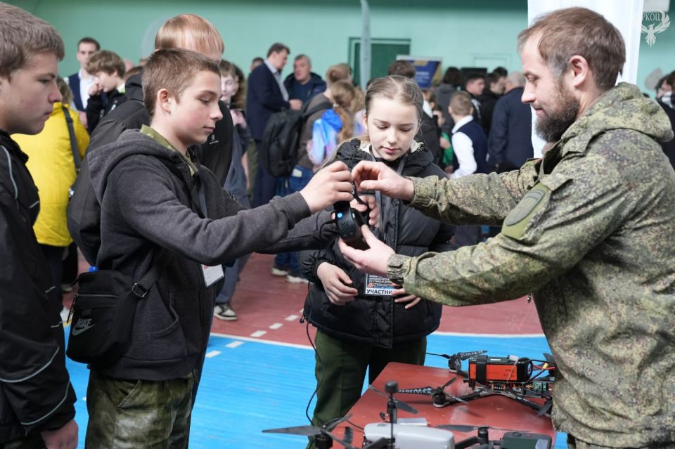 «Гонка дронов»: технологии и патриотизм в Луганском госуниверситете «Гонка дронов»: технологии и патриотизм в Луганском госуниверситете