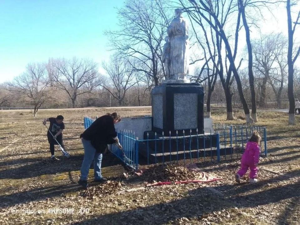 Память о героях живёт в сердцах Память о героях живёт в сердцах