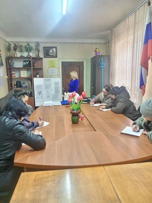 В ГБУ ЛНР "Лутугинский КЦСОН" начала свою работу "Школа долговременного ухода"