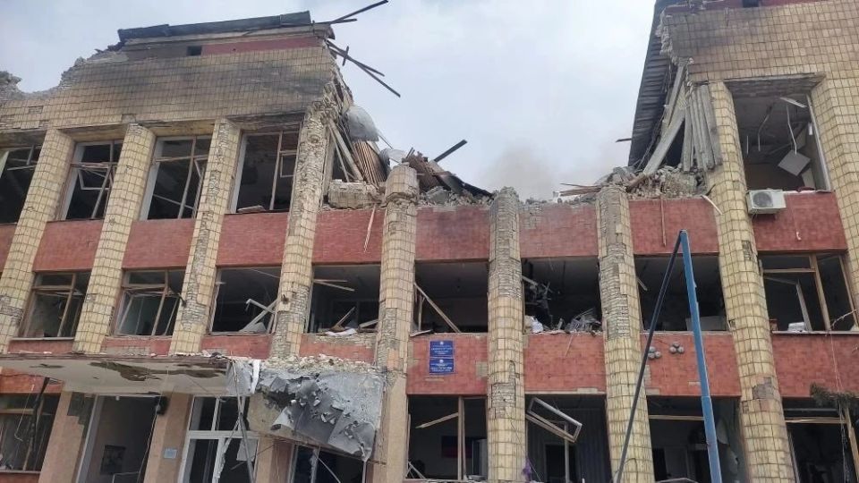 ВСУ устроили террор по Марковскому муниципальному округу: ранили 18 человек! ВСУ устроили террор по Марковскому муниципальному округу: ранили 18 человек!