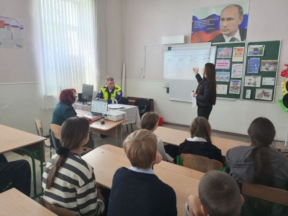 Безопасность дорожного движения – актуальный вопрос среди несовершеннолетних! Безопасность дорожного движения – актуальный вопрос среди несовершеннолетних!