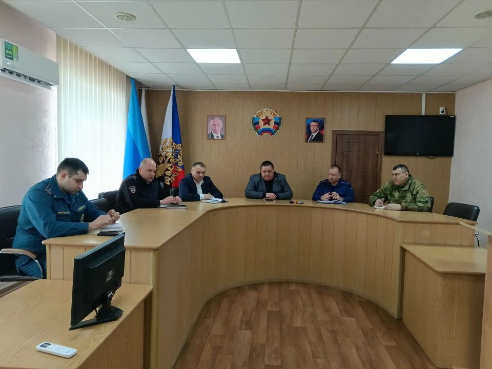 Сегодня в Администрации городского округа города Ровеньки состоялось заседание Антитеррористической комиссии городского округа города Ровеньки Сегодня в Администрации городского округа города Ровеньки состоялось заседание Антитеррористической комиссии городского округа города Ровеньки