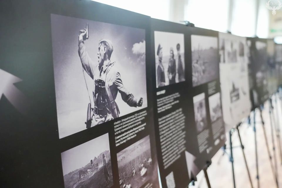 Сквозь объектив: презентация выставки «Отражение 1941-1945» прошла в день «Диктанта Победы» Сквозь объектив: презентация выставки «Отражение 1941-1945» прошла в день «Диктанта Победы»