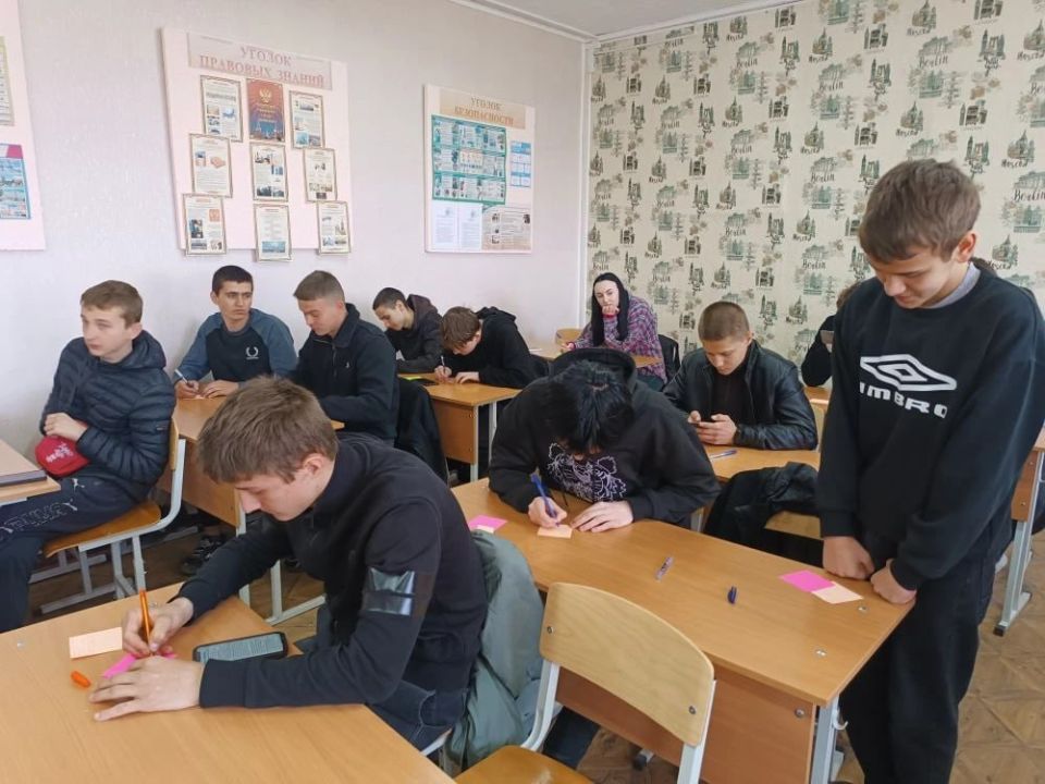 Субкультуры: за и против. В Молодогвардейском многопрофильном колледже имени героев подпольной организации «Молодая гвардия» состоялось мероприятие на тему «Субкультуры: за и против» Субкультуры: за и против. В Молодогвардейском многопрофильном колледже имени героев подпольной организации «Молодая гвардия» состоялось мероприятие на тему «Субкультуры: за и против»