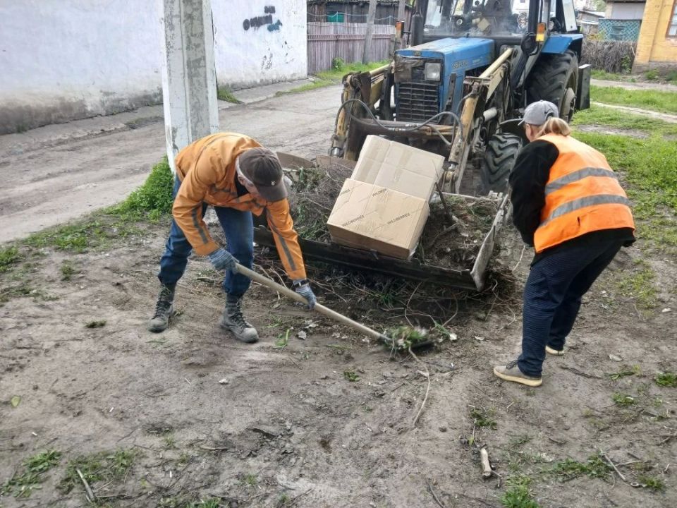 Уборка и благоустройство города продолжаются! Уборка и благоустройство города продолжаются!
