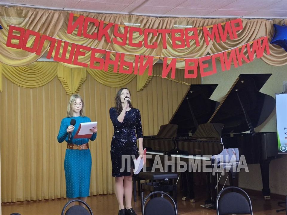 В Кировской детской школе искусств состоялся первый тур регионального фестиваля-конкурса «Кубок Матусовского» В Кировской детской школе искусств состоялся первый тур регионального фестиваля-конкурса «Кубок Матусовского»