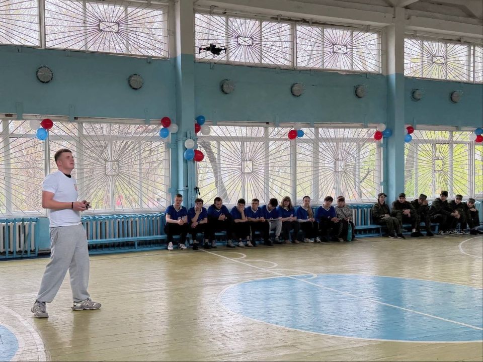 Сергей Колягин: На базе Первомайской специализированной средней школы №6 имени Е. Ищенко прошел муниципальный этап военно-патриотической игры «Зарница 2.0» Сергей Колягин: На базе Первомайской специализированной средней школы №6 имени Е. Ищенко прошел муниципальный этап военно-патриотической игры «Зарница 2.0»