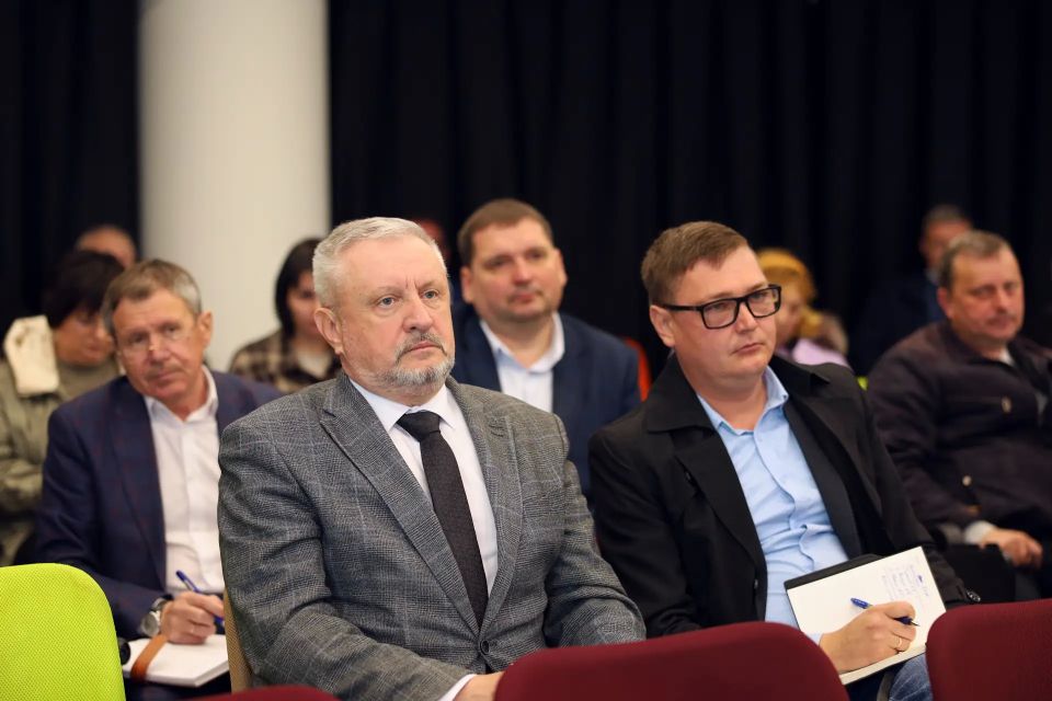 В рамках совещания обсудили вопросы оптимизация системы профессионального образования и создания студотрядов на базе колледжей – Иван Санаев В рамках совещания обсудили вопросы оптимизация системы профессионального образования и создания студотрядов на базе колледжей – Иван Санаев