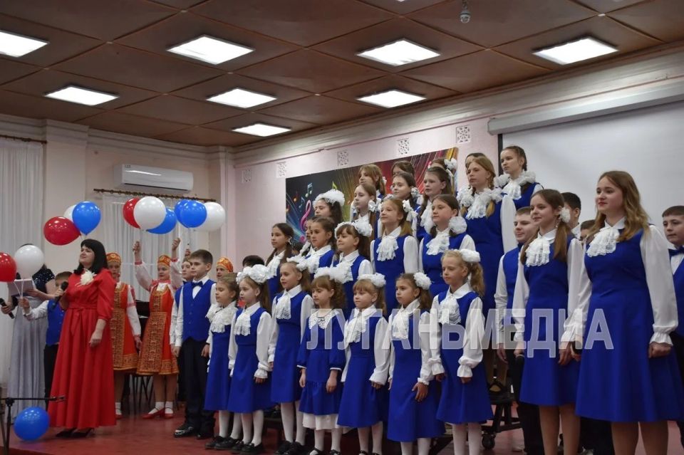 В Детской школе искусств города Первомайска прошел отчетный концерт «Мир музыки, искусства и добра» В Детской школе искусств города Первомайска прошел отчетный концерт «Мир музыки, искусства и добра»