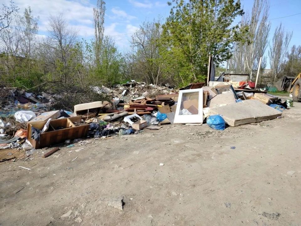 Уборка и благоустройство города продолжаются! Уборка и благоустройство города продолжаются!