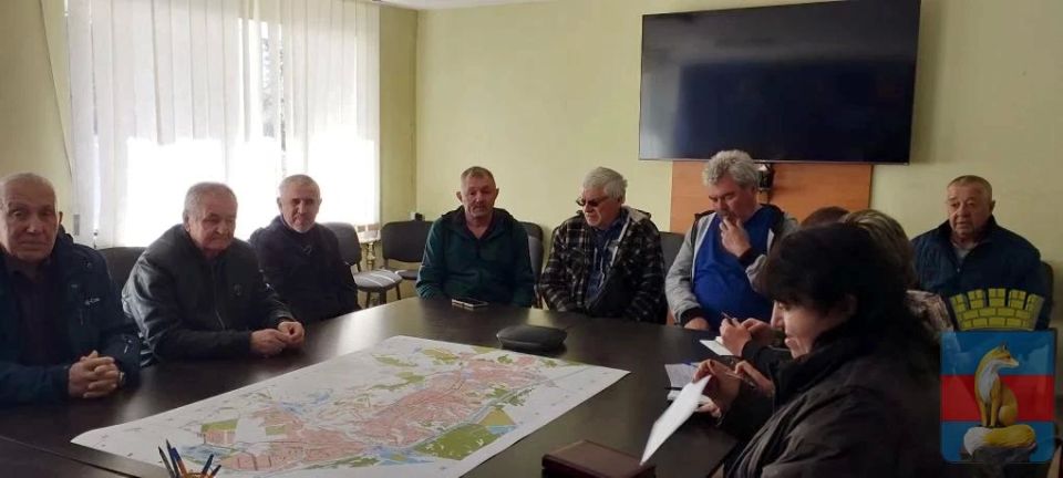 В Администрации Лисичанска состоялся круглый стол, приуроченный к 40й годовщине аварии на Чернобыльской АЭС и Дню участников ликвидации последствий радиационных аварий и катастроф и памяти жертв этих аварий и катастроф В Администрации Лисичанска состоялся круглый стол, приуроченный к 40й годовщине аварии на Чернобыльской АЭС и Дню участников ликвидации последствий радиационных аварий и катастроф и памяти жертв этих аварий и катастроф