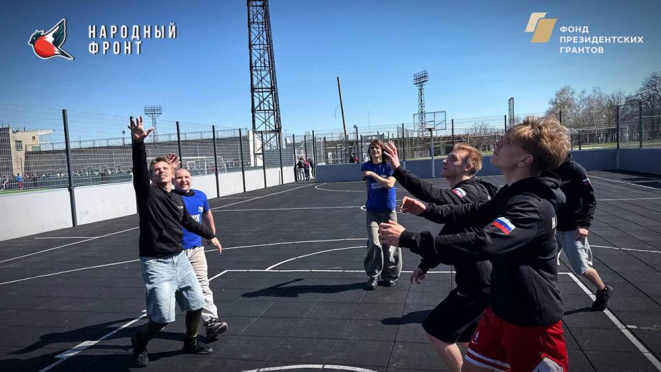 Тренировка по баскетболу с Молодёжкой из Стаханова! Тренировка по баскетболу с Молодёжкой из Стаханова!
