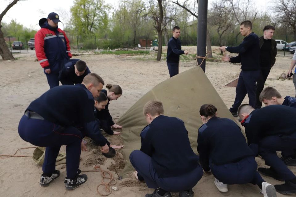 Последний рывок: старшая группа «Зарницы 2.0» завершила муниципальный этап Последний рывок: старшая группа «Зарницы 2.0» завершила муниципальный этап