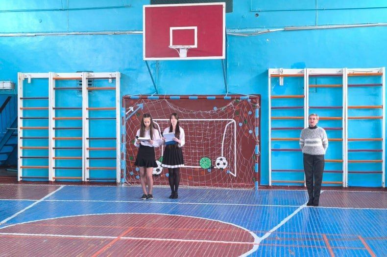 В Свердловской СШ №8 состоялось торжественное мероприятие «Посвящение в кадеты» В Свердловской СШ №8 состоялось торжественное мероприятие «Посвящение в кадеты»