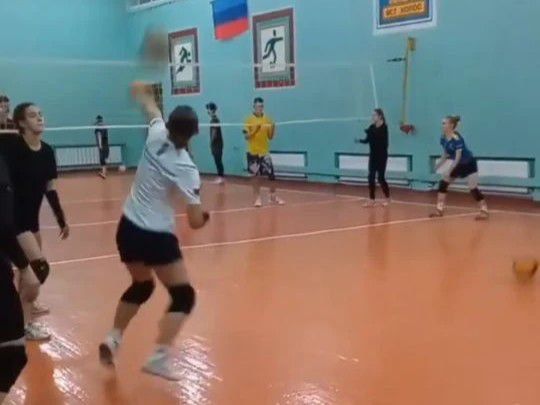 Волейбол в Меловом: тренировка и новые впечатления Волейбол в Меловом: тренировка и новые впечатления