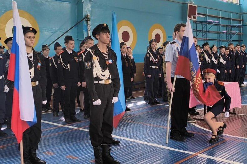 В Свердловской СШ №8 состоялось торжественное мероприятие «Посвящение в кадеты» В Свердловской СШ №8 состоялось торжественное мероприятие «Посвящение в кадеты»