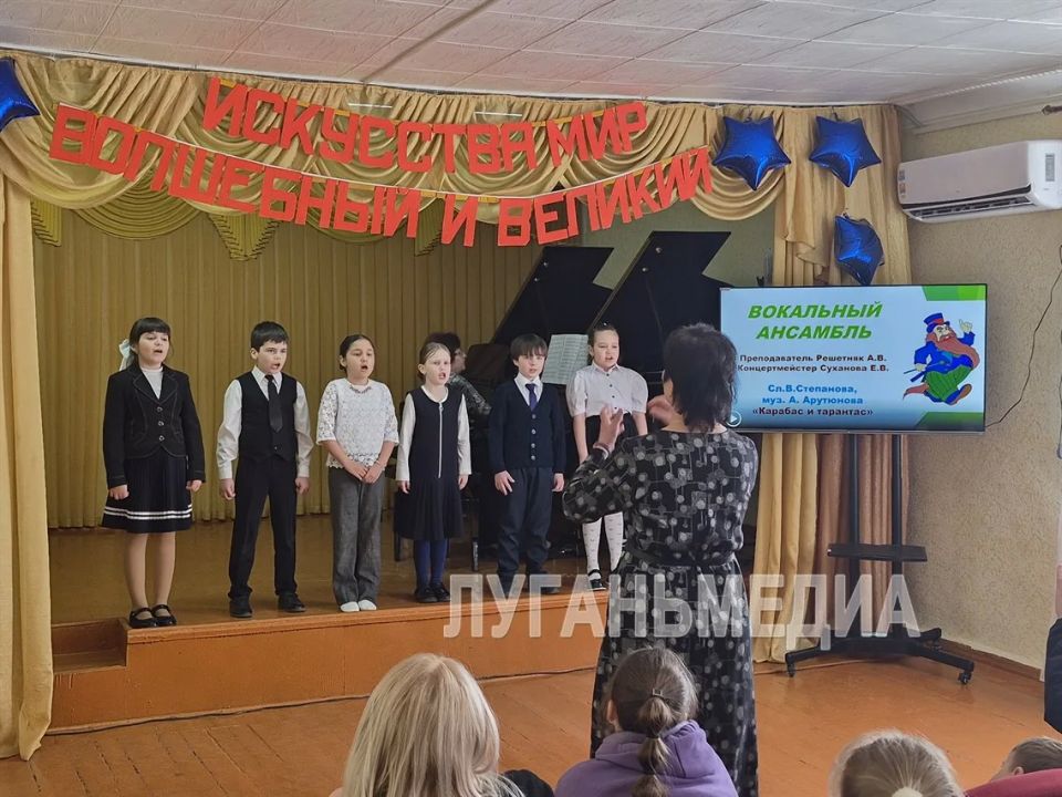 В Кировской детской школе искусств состоялся первый тур регионального фестиваля-конкурса «Кубок Матусовского» В Кировской детской школе искусств состоялся первый тур регионального фестиваля-конкурса «Кубок Матусовского»