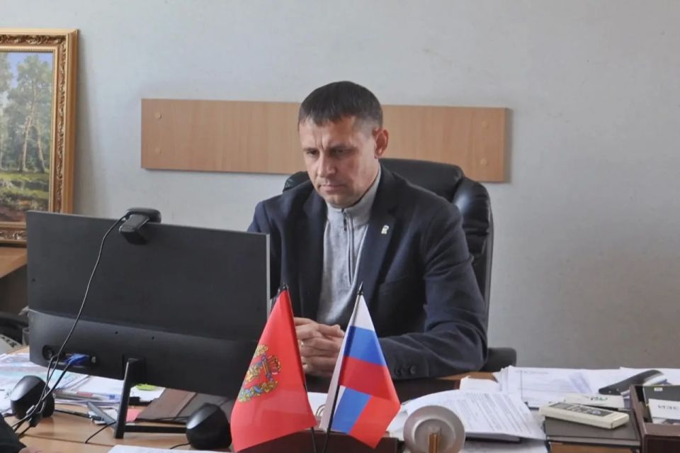 Совещание по развитию социальной сферы Свердловского муниципального округа: итоги и перспективы Совещание по развитию социальной сферы Свердловского муниципального округа: итоги и перспективы