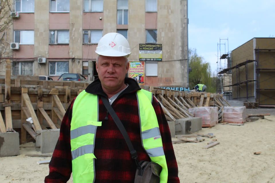 В городе Краснодоне продолжается капитальный ремонт помещения ЗАГСа В городе Краснодоне продолжается капитальный ремонт помещения ЗАГСа