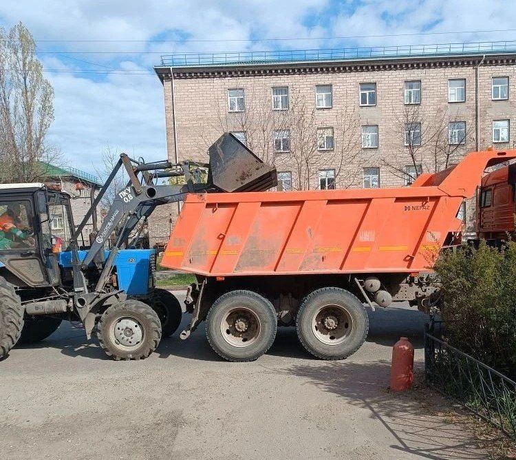 Коммунальными службами проведены работы на территории города Коммунальными службами проведены работы на территории города