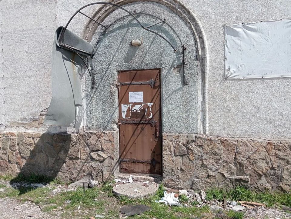 Администрация городского округа муниципальное образование городской округ город Первомайск Луганской Народной Республики устанавливает собственников коммерческих объектов недвижимого имущества, имеющего признаки бесхозяйного... Администрация городского округа муниципальное образование городской округ город Первомайск Луганской Народной Республики устанавливает собственников коммерческих объектов недвижимого имущества, имеющего признаки бесхозяйного...