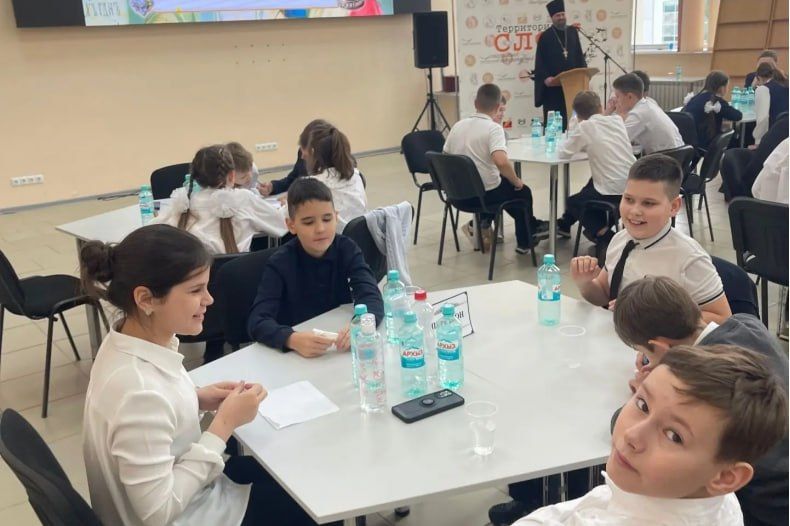 Духовная победа. В Луганской республиканской универсальной научной библиотеке им. М. Горького, состоялась республиканская интеллектуальная игра знатоков православной культуры «Зернышки истины» для обучающихся 3-5 классов... Духовная победа. В Луганской республиканской универсальной научной библиотеке им. М. Горького, состоялась республиканская интеллектуальная игра знатоков православной культуры «Зернышки истины» для обучающихся 3-5 классов...