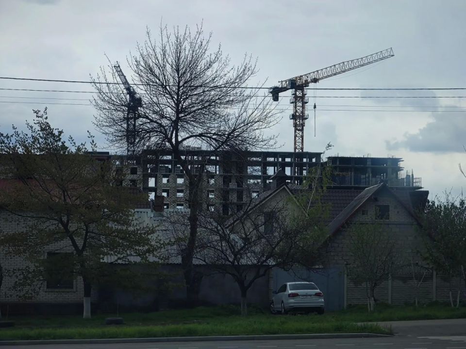 В столице Республики продолжает расти ЖК "Дружба" В столице Республики продолжает расти ЖК "Дружба"