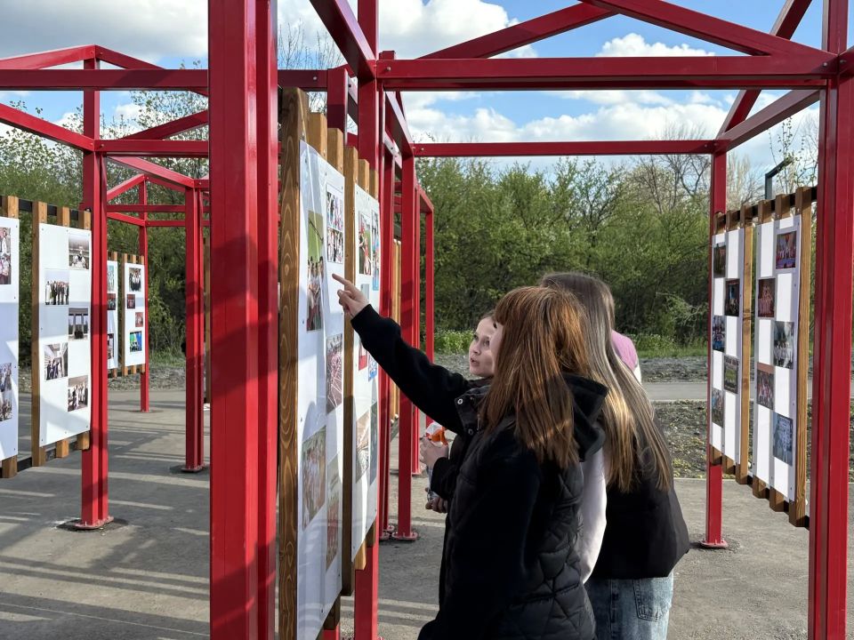 С радостью сообщаем, что в городском парке «Красный Луч» в выставочной зоне появилась новая фотовыставка! С радостью сообщаем, что в городском парке «Красный Луч» в выставочной зоне появилась новая фотовыставка!