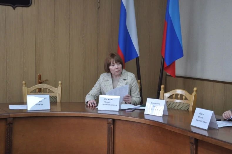 Проведено заседание Комиссии по делам несовершеннолетних и защите их прав Проведено заседание Комиссии по делам несовершеннолетних и защите их прав