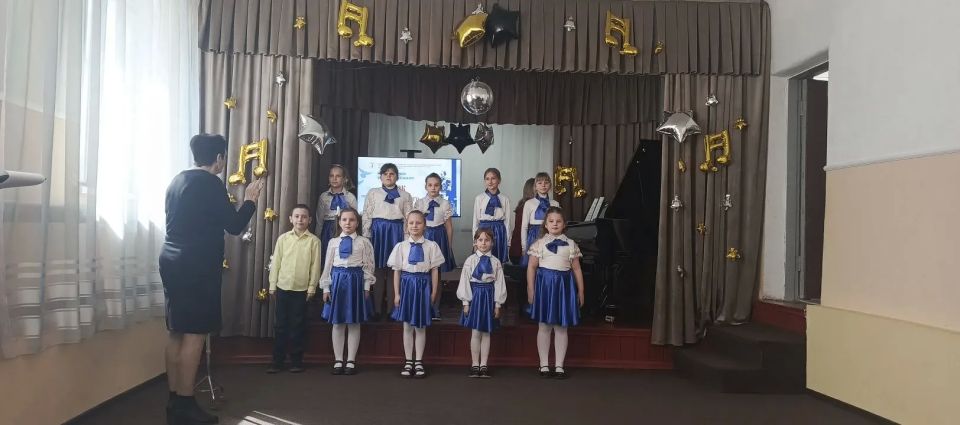 В Зоринской детской школе искусств прошел 1-й тур Регионального конкурса «Кубок Матусовского» В Зоринской детской школе искусств прошел 1-й тур Регионального конкурса «Кубок Матусовского»