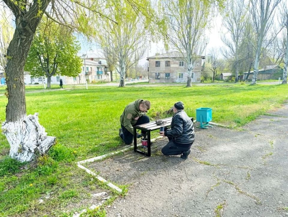 30 апреля в пгт Чернухино состоялся общепоселковый субботник, в котором приняли участие учреждения и организации, расположенные на территории поселка 30 апреля в пгт Чернухино состоялся общепоселковый субботник, в котором приняли участие учреждения и организации, расположенные на территории поселка