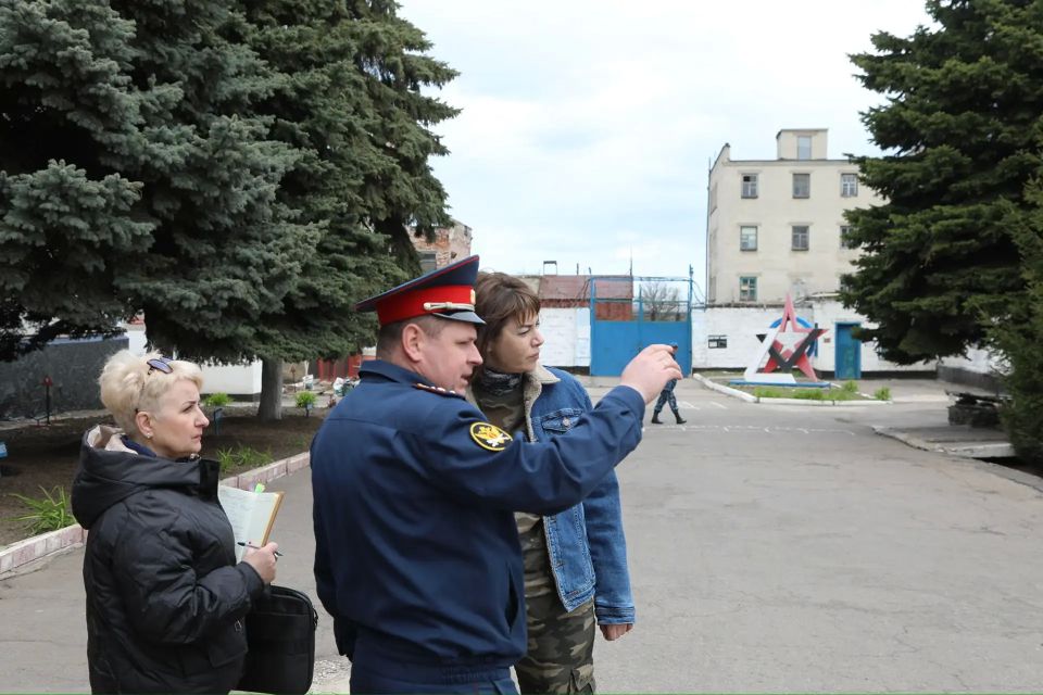 Анна Сорока: В рамках мониторинга соблюдения прав лиц, находящихся в местах принудительного содержания, совместно с сотрудниками моего аппарата посетила исправительную колонию № 3 УФСИН по Луганской Народной Республике Анна Сорока: В рамках мониторинга соблюдения прав лиц, находящихся в местах принудительного содержания, совместно с сотрудниками моего аппарата посетила исправительную колонию № 3 УФСИН по Луганской Народной Республике