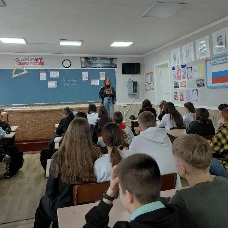 В Краснодонской школе №6 прошла викторина «Я — будущий избиратель» В Краснодонской школе №6 прошла викторина «Я — будущий избиратель»