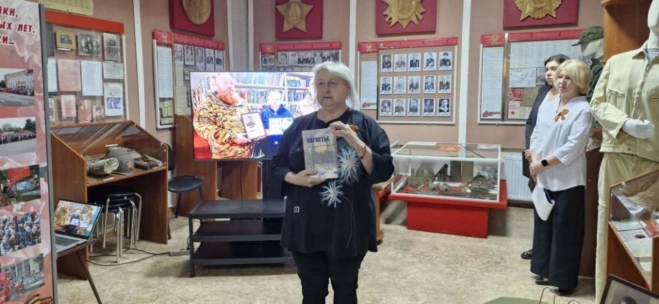 Фонд Славяносербского краеведческого музея пополнился ценными экспонатами Фонд Славяносербского краеведческого музея пополнился ценными экспонатами