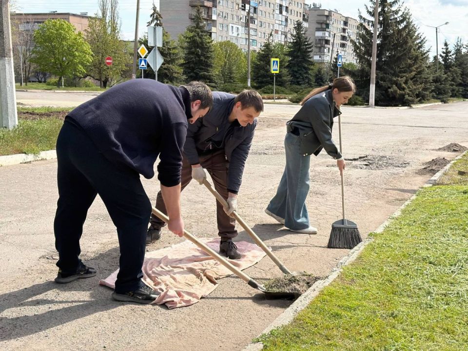 Сергей Колягин: Жители Первомайска с энтузиазмом взялись за подготовку к празднику, название которого лежит в основе имени нашего города Сергей Колягин: Жители Первомайска с энтузиазмом взялись за подготовку к празднику, название которого лежит в основе имени нашего города