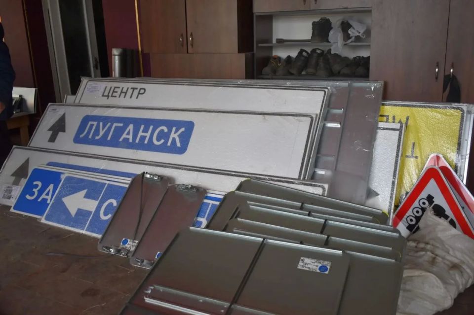 Глава Старобельского муниципального округа Владимир Чернев посетил МБУ Центр "Благоустройство" — учреждение, от работы которого напрямую зависят чистота, порядок и комфорт на территории округа Глава Старобельского муниципального округа Владимир Чернев посетил МБУ Центр "Благоустройство" — учреждение, от работы которого напрямую зависят чистота, порядок и комфорт на территории округа