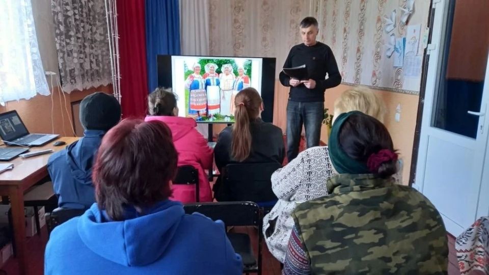 В Меловском муниципальном округе отметили День коренных малочисленных народов РФ В Меловском муниципальном округе отметили День коренных малочисленных народов РФ