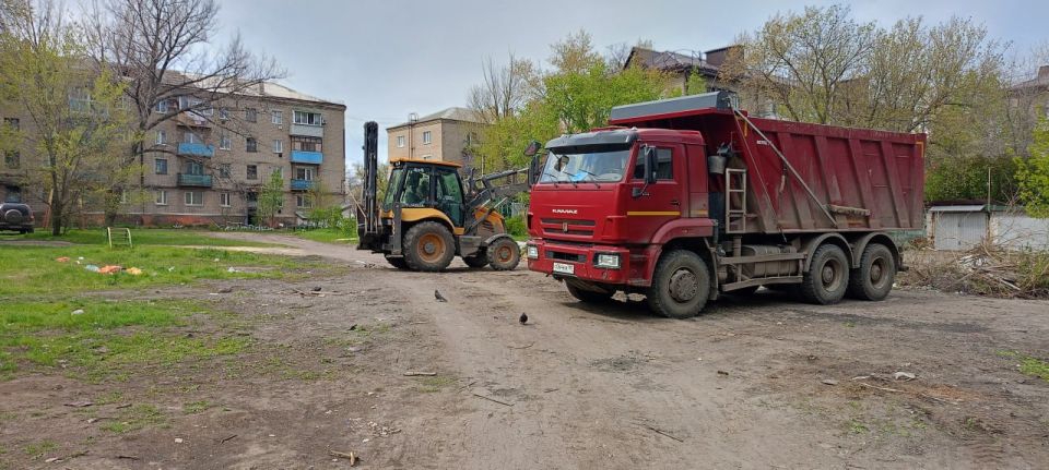 Организация горячего питания в образовательном учреждении включает соблюдение нормативно-правовой базы, составление меню, обеспечение оборудованием и контроль качества питания Организация горячего питания в образовательном учреждении включает соблюдение нормативно-правовой базы, составление меню, обеспечение оборудованием и контроль качества питания