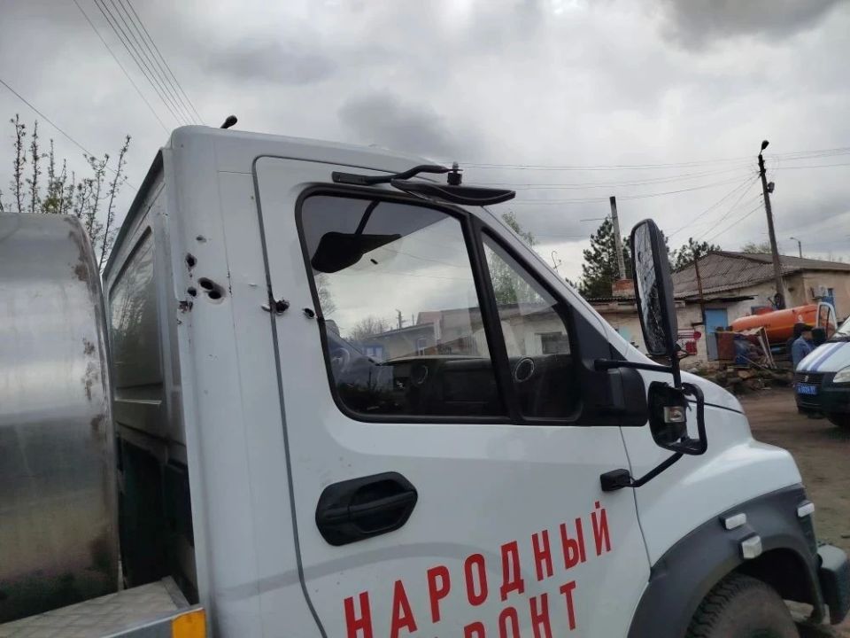 В Первомайске беспилотник атаковал водовоз В Первомайске беспилотник атаковал водовоз