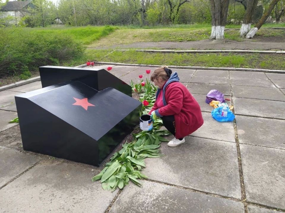 В населенных пунктах, находящихся в ведении отдела по жизнеобеспечению пгт Северный, с. Давыдо-Никольское, с. Великий Суходол, прошли субботники, направленные на благоустройство и озеленение территорий В населенных пунктах, находящихся в ведении отдела по жизнеобеспечению пгт Северный, с. Давыдо-Никольское, с. Великий Суходол, прошли субботники, направленные на благоустройство и озеленение территорий