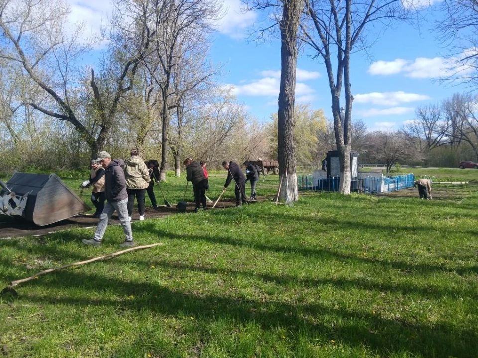 Чистота – общее дело: в округе продолжаются субботники Чистота – общее дело: в округе продолжаются субботники