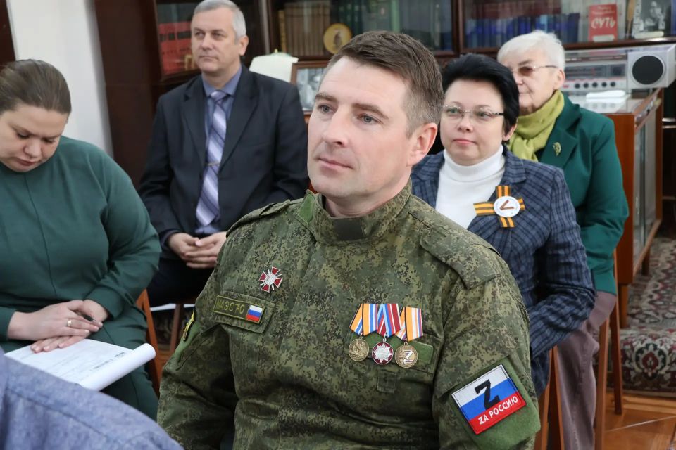 «Диктант Победы» в ЛНР написали почти 10 тысяч жителей «Диктант Победы» в ЛНР написали почти 10 тысяч жителей