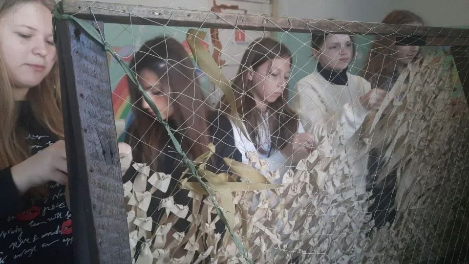 В Рубежанской школе № 3 царит по-настоящему сплочённая и поддерживающая атмосфера В Рубежанской школе № 3 царит по-настоящему сплочённая и поддерживающая атмосфера