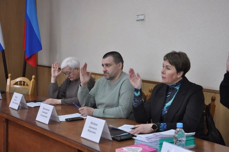 Проведено заседание Комиссии по делам несовершеннолетних и защите их прав Проведено заседание Комиссии по делам несовершеннолетних и защите их прав