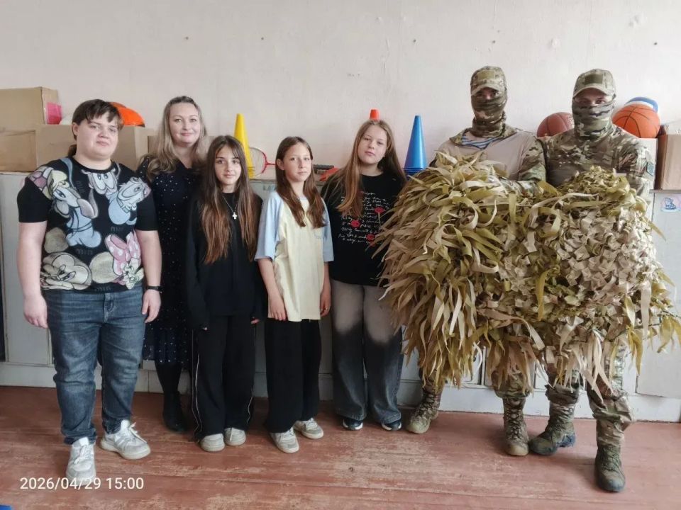 В Рубежанской школе № 3 царит по-настоящему сплочённая и поддерживающая атмосфера В Рубежанской школе № 3 царит по-настоящему сплочённая и поддерживающая атмосфера