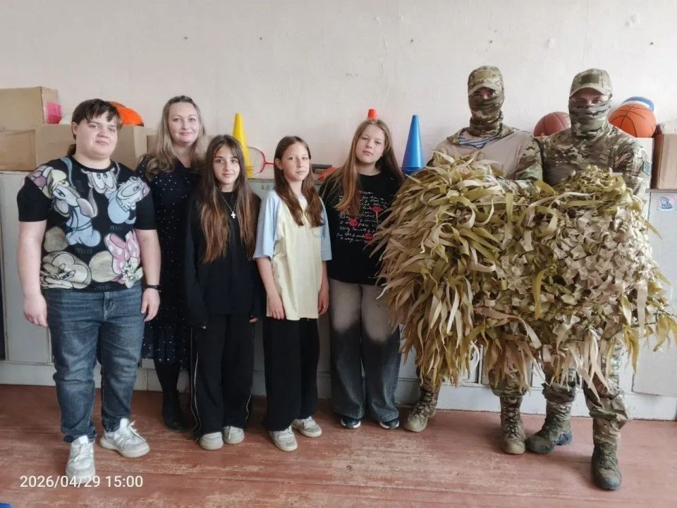 В Рубежанской школе № 3 царит по-настоящему сплочённая и поддерживающая атмосфера В Рубежанской школе № 3 царит по-настоящему сплочённая и поддерживающая атмосфера