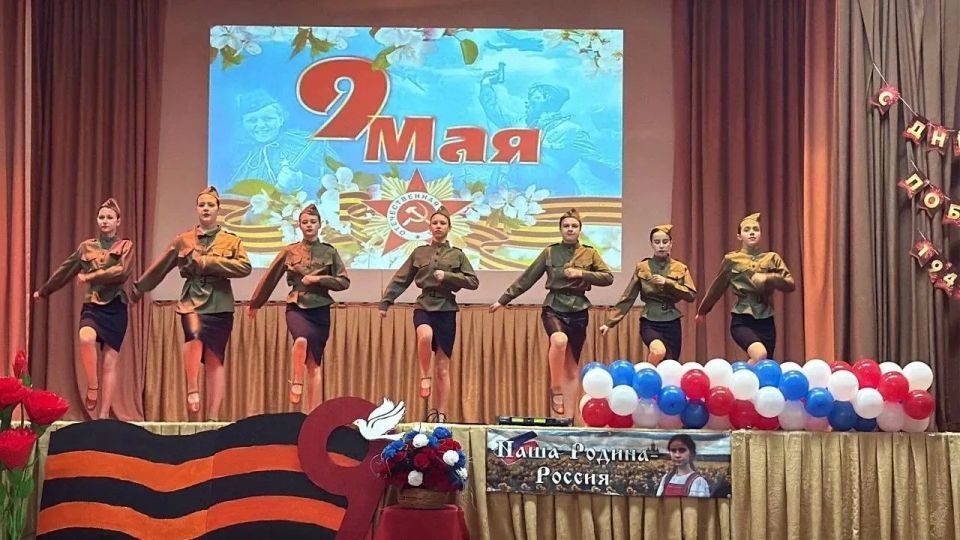 Ансамбль эстрадного танца "Магия" принял участие в Студенческом бале Ансамбль эстрадного танца "Магия" принял участие в Студенческом бале