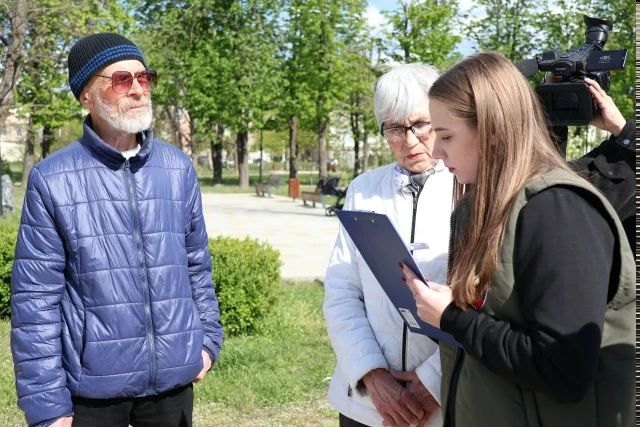 Денис Мирошниченко обсудил с жителями их предложения в народную программу «Единой России» Денис Мирошниченко обсудил с жителями их предложения в народную программу «Единой России»